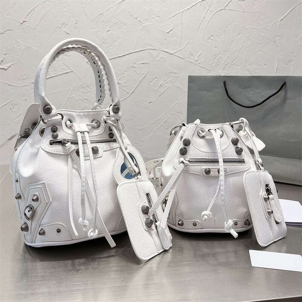 b bag totes new le cagole xs bucket bag arena leather designer aged-silver hardware handbag removable heart mirror rivet decoration crossbod
b bag totes new le cagole xs bucket bag arena leather designer aged-silver hardware handbag removable heart mirror rivet decoration crossbod