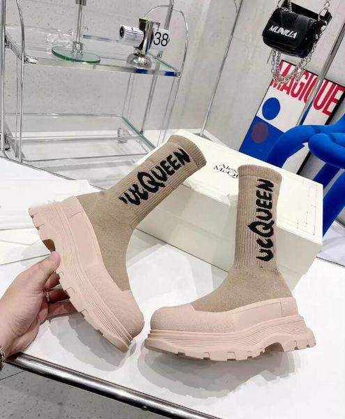 2022 sock boots shoes wearing style height increase go with every fit for 4 seasons with size 35-40, Black
2022 sock boots shoes wearing style height increase go with every fit for 4 seasons with size 35-40, Black