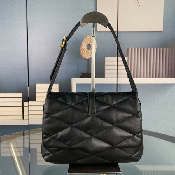 axillary hobo bag quilted lambskin leather women handbag purse flap shoulder bags fashion metal letter clasp magnetic snap evening clutch ad
axillary hobo bag quilted lambskin leather women handbag purse flap shoulder bags fashion metal letter clasp magnetic snap evening clutch ad