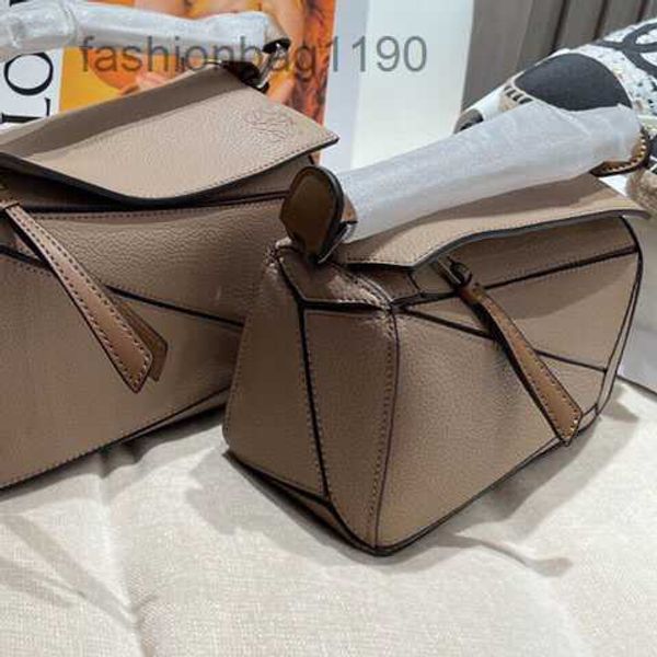 women designer bag handbags loews 2023 female cowhide geometric portable single large capacity dazhong mini rcq7 p 2d o88d
women designer bag handbags loews 2023 female cowhide geometric portable single large capacity dazhong mini rcq7 p 2d o88d