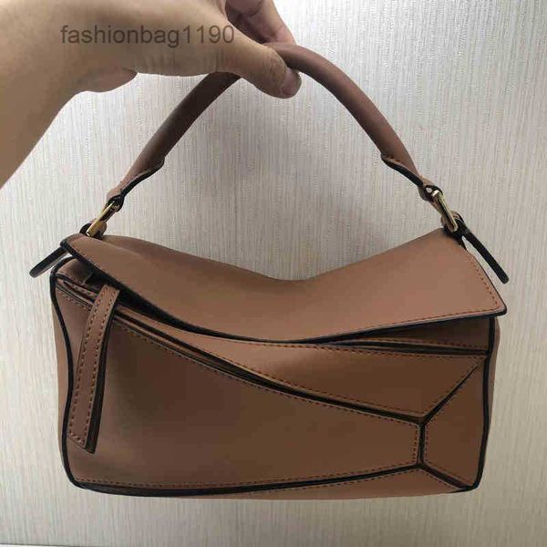 designer fashion bags leather loews bag mini geometric portable splicing soft leather women's one slanting pillow bg13
designer fashion bags leather loews bag mini geometric portable splicing soft leather women's one slanting pillow bg13