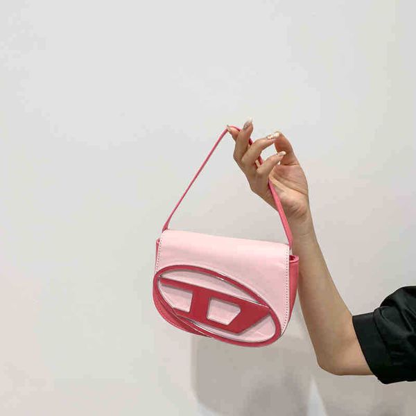 d shoulder bags luxury handbags women silver handle purse half round design brand leather underarm flap bag fashion tote
d shoulder bags luxury handbags women silver handle purse half round design brand leather underarm flap bag fashion tote