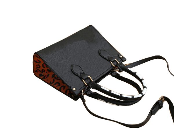 2022 commuting handbags messenger crossbody shoulder bag totes wallet artwork letter leopard jacquard totes women luxurys designers bags gen
2022 commuting handbags messenger crossbody shoulder bag totes wallet artwork letter leopard jacquard totes women luxurys designers bags gen