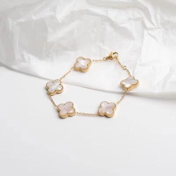 luxury clover designer fashion charm bracelets for girls women 18k gold silver black white red green brand bracelet wedding party, Golden;silver
luxury clover designer fashion charm bracelets for girls women 18k gold silver black white red green brand bracelet wedding party, Golden;silver