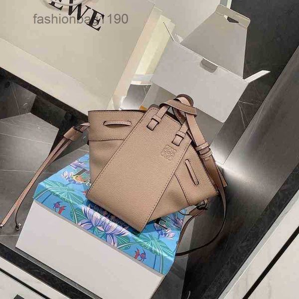 fashion bags bag wholesale designer loews 2023 soft bucket mini drawstring soft leather messenger retro versatile 88uk
fashion bags bag wholesale designer loews 2023 soft bucket mini drawstring soft leather messenger retro versatile 88uk