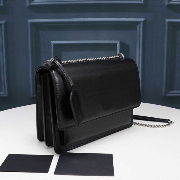wholesale designer bgs women shoulder bag messenger totes fashion metallic handbags classic crossb grey thanksgiving day genuine leather lar
wholesale designer bgs women shoulder bag messenger totes fashion metallic handbags classic crossb grey thanksgiving day genuine leather lar