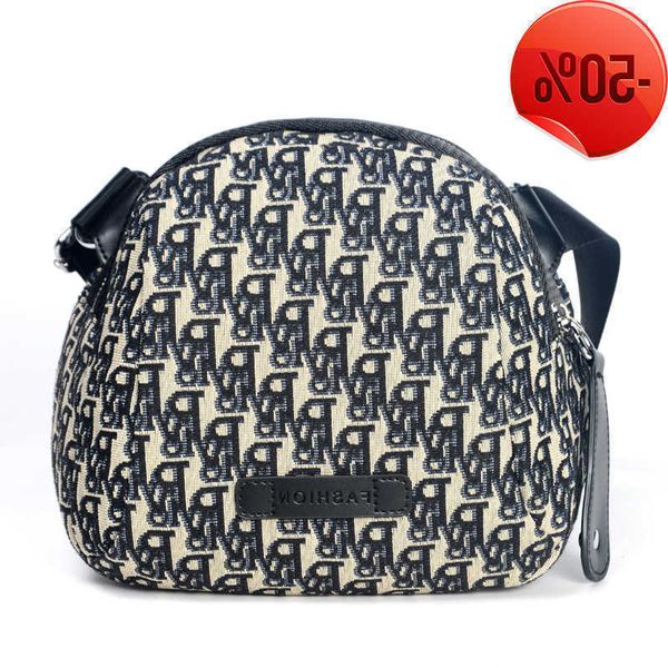 designer bag 2022 new printed canvas fashion simple leisure youth msenger light women's canvas with shoulder factory direct sale
designer bag 2022 new printed canvas fashion simple leisure youth msenger light women's canvas with shoulder factory direct sale