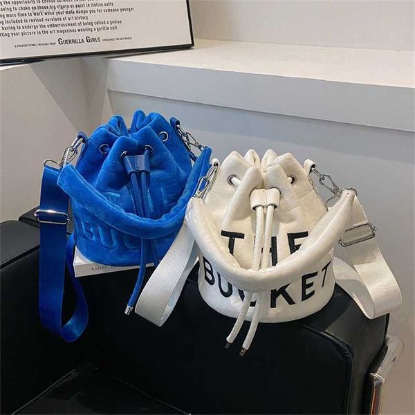 fashion plush bucket bag designer letters women handbags lxuury faux fur shoulder crossbody bags casual small tote shopper purse
fashion plush bucket bag designer letters women handbags lxuury faux fur shoulder crossbody bags casual small tote shopper purse