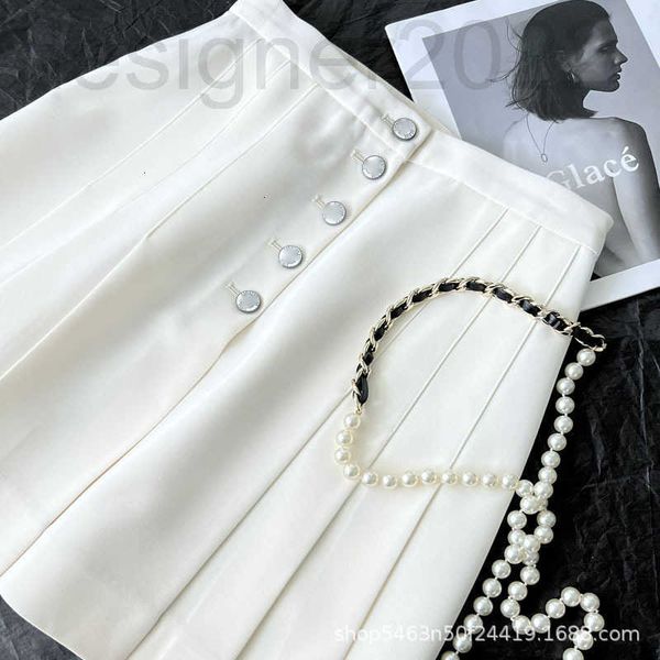 skirts designer summer style solid color short skirt pleated temperament five star decoration single row button 4fzh, Black
skirts designer summer style solid color short skirt pleated temperament five star decoration single row button 4fzh, Black