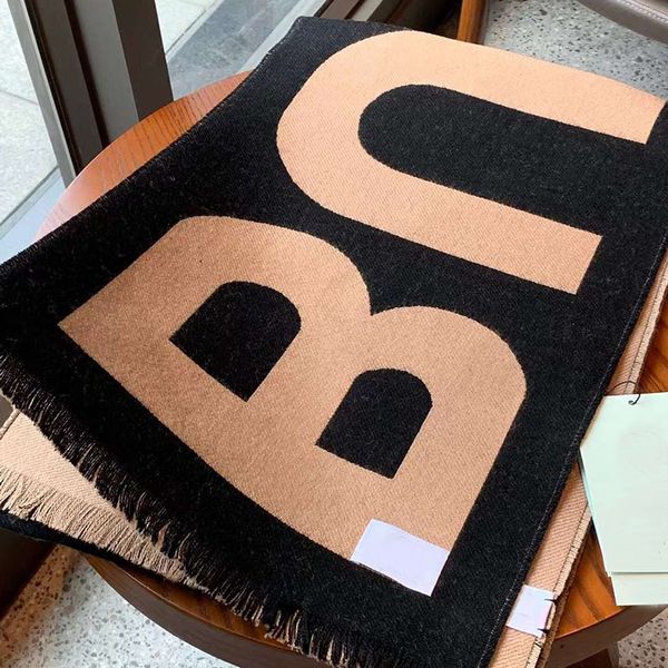 Echarpe designers Cashmere Scarf scarf Women B Scarf Spring Winter Plaid Cappa Opera Cape Wraps Female Tippet Bandana Scarves Hea andana
Echarpe designers Cashmere Scarf scarf Women B Scarf Spring Winter Plaid Cappa Opera Cape Wraps Female Tippet Bandana Scarves Hea andana
