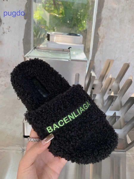 2023 designer ba lenciaga winter slippers price gentle curly hair slim embroidery letter paris thick sole wool, Black
2023 designer ba lenciaga winter slippers price gentle curly hair slim embroidery letter paris thick sole wool, Black