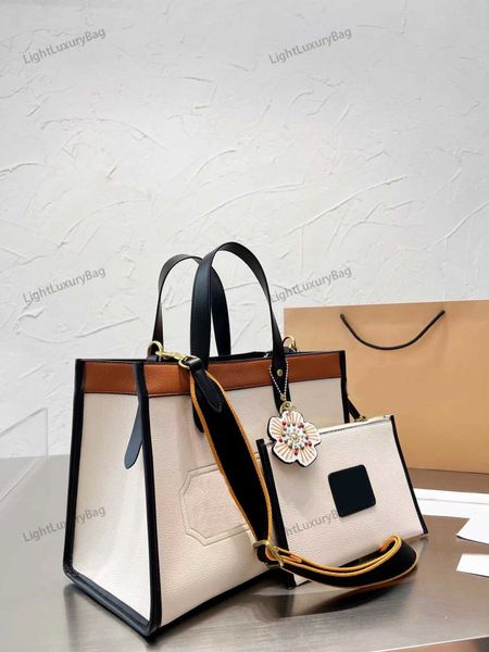 2 pic tote bag for women shoulder designer bags cowhide leather wallet quality crossbody classic famous brand shopping coin purses 220809
2 pic tote bag for women shoulder designer bags cowhide leather wallet quality crossbody classic famous brand shopping coin purses 220809