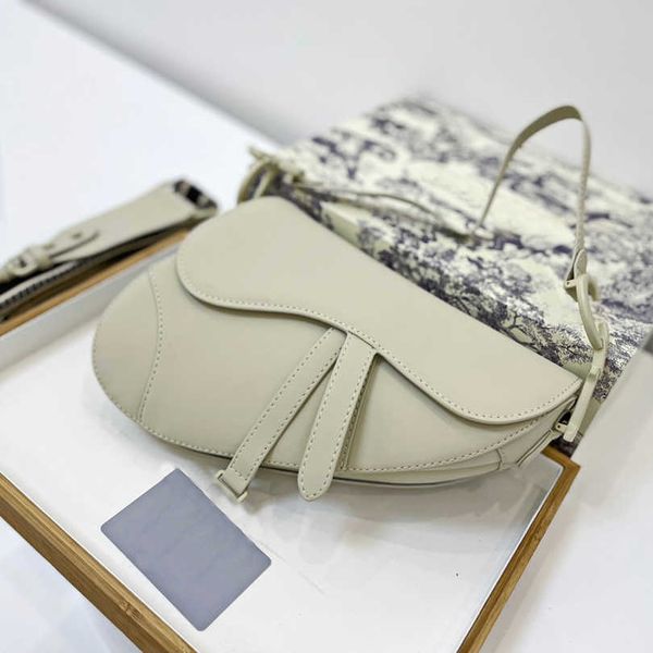 handbag crossbody luxury purse designer bags women shoulder bag letter versatile cover soft flap fashion wallet card holder sacoche multi
handbag crossbody luxury purse designer bags women shoulder bag letter versatile cover soft flap fashion wallet card holder sacoche multi