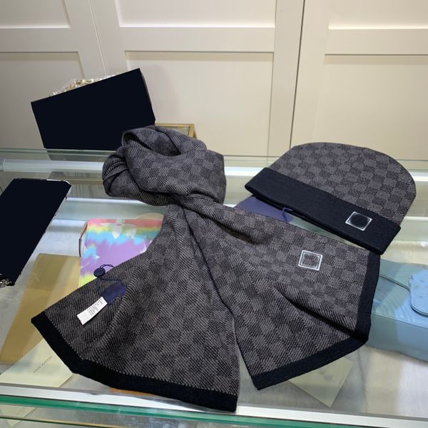 Winter fashion luxury hats scaves sets unisex designer hat and scarf set for woman men knitted schal beanie cashmere letter embroidery beanies scarfs designers CLLM
Winter fashion luxury hats scaves sets unisex designer hat and scarf set for woman men knitted schal beanie cashmere letter embroidery beanies scarfs designers CLLM