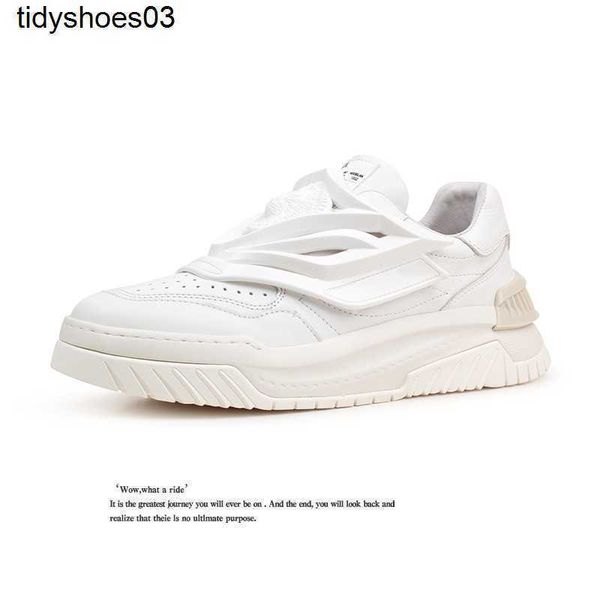 it sells well in america layer cowhide new low men's shoes board leather casual shoes fashionable breathable sports shoes men, Black
it sells well in america layer cowhide new low men's shoes board leather casual shoes fashionable breathable sports shoes men, Black