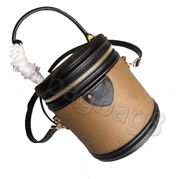designers cosmetic bag luxury women's bags rich barrels real leather classic presbyopic handbags borsess cannes petit noe modeling cros
designers cosmetic bag luxury women's bags rich barrels real leather classic presbyopic handbags borsess cannes petit noe modeling cros
