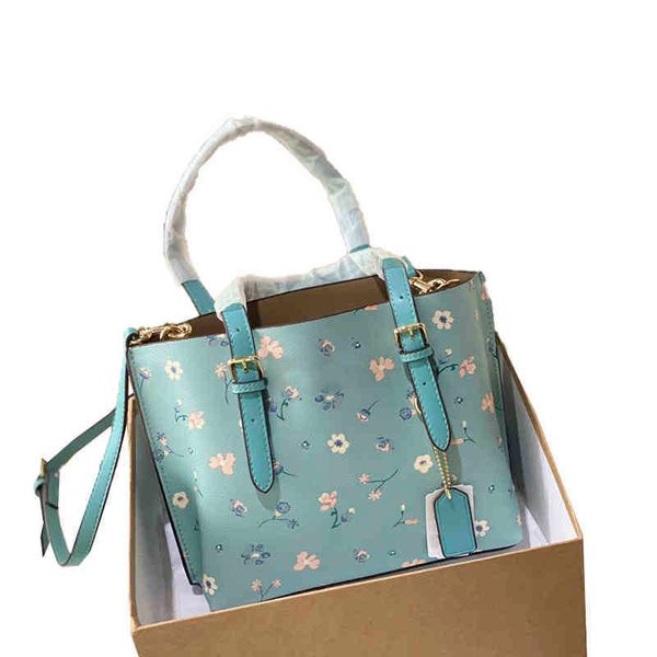 designer luxury women the tote bag fashion versatile handbags shoulder crossbody bags purse telfars totes large capacity saddle wallets 7a 8
designer luxury women the tote bag fashion versatile handbags shoulder crossbody bags purse telfars totes large capacity saddle wallets 7a 8
