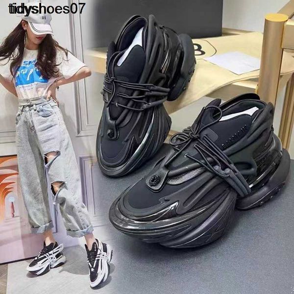 2022 new balmas extraordinary sneaker spaceship space yacht couple shoes daddy shoes men's thick soled sports shoes women's
2022 new balmas extraordinary sneaker spaceship space yacht couple shoes daddy shoes men's thick soled sports shoes women's