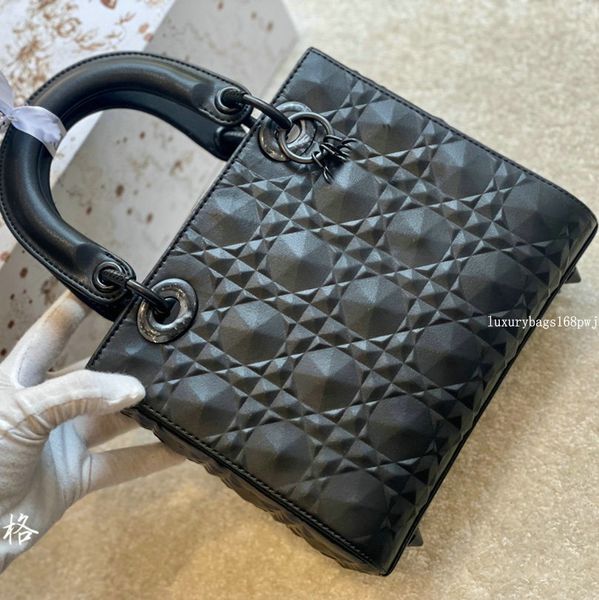 luxury designer messenger bags shoulder bags mens handbags pochette wholesale women leather classic travel the tote bag crossbody purse
luxury designer messenger bags shoulder bags mens handbags pochette wholesale women leather classic travel the tote bag crossbody purse