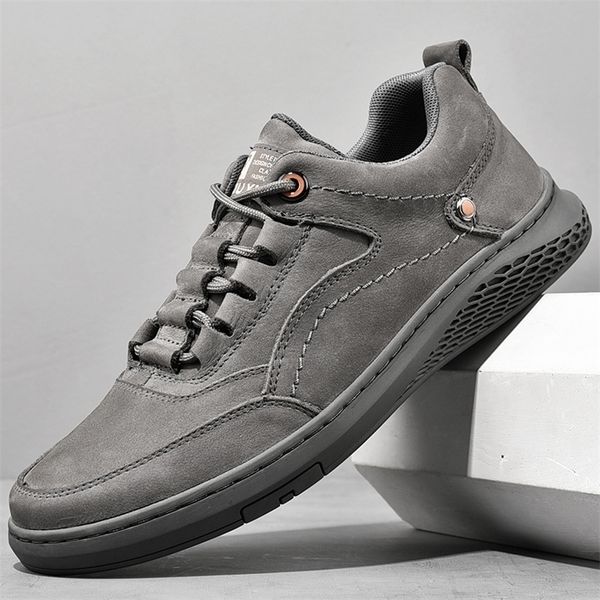 dress shoes men's genuine leather s lace up trend comfortable outdoor british fashion high sneakers moccasins 220930, Black
dress shoes men's genuine leather s lace up trend comfortable outdoor british fashion high sneakers moccasins 220930, Black