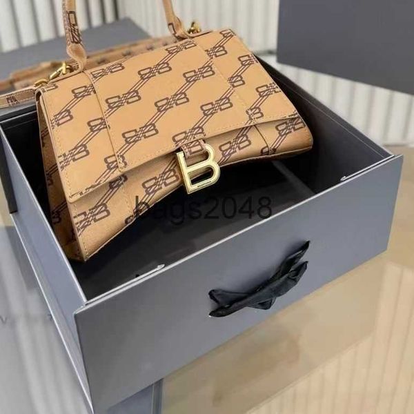 evening bags balencaigass designer handbags new hourglass bag the crossbody wallet own size large 23 14 small 19 12
evening bags balencaigass designer handbags new hourglass bag the crossbody wallet own size large 23 14 small 19 12