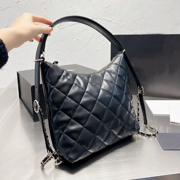 5a luxury brand designer hobo totes leather strap and chain classic large capacity handbags
5a luxury brand designer hobo totes leather strap and chain classic large capacity handbags
