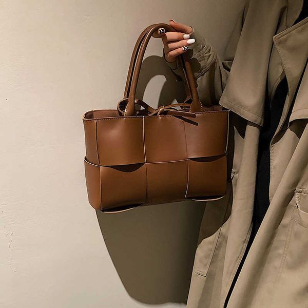 arco tote bag designer bottevenetta bags bottebag arco tote big bag women's 2023 new korean texture single shoulder large capacity wove
arco tote bag designer bottevenetta bags bottebag arco tote big bag women's 2023 new korean texture single shoulder large capacity wove