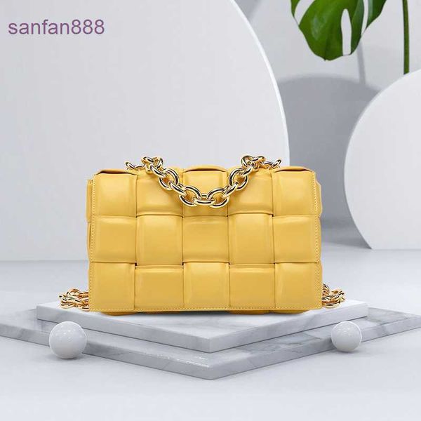 bag bottegass venetas jodie thick chain woven women's bag light luxury air bubble pillow leather single shoulder diagonal small square
bag bottegass venetas jodie thick chain woven women's bag light luxury air bubble pillow leather single shoulder diagonal small square