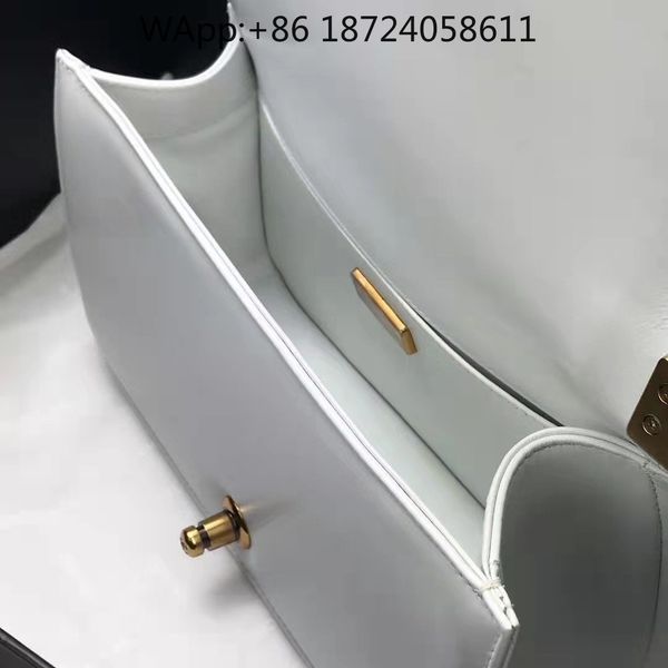 ladies leather bag 7a high-end custom quality single shoulder across the hip casual designer f67086
ladies leather bag 7a high-end custom quality single shoulder across the hip casual designer f67086
