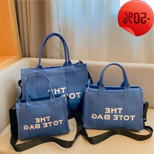 designer bag hebei baigou luggage canvas handheld tote bag 2022 new type solid color printed letter one shoulder crossbody factory direct sa
designer bag hebei baigou luggage canvas handheld tote bag 2022 new type solid color printed letter one shoulder crossbody factory direct sa