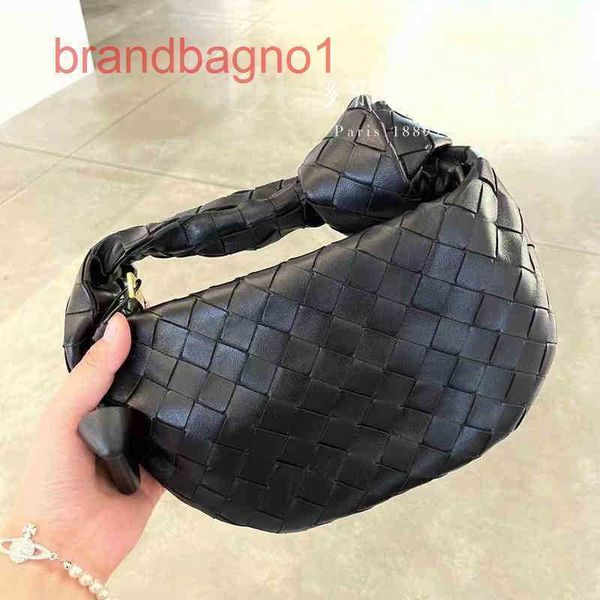 luxury spot venetas designer handbags bottegas in transit jodie mini woven underarm bag single shoul designers bag crossbody with the logo
luxury spot venetas designer handbags bottegas in transit jodie mini woven underarm bag single shoul designers bag crossbody with the logo
