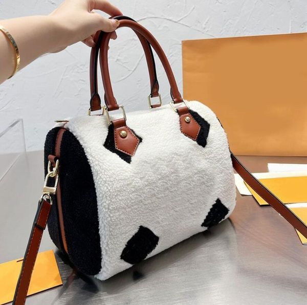 straw crossbody bags women's shoulder strap messenger handbag envelope bag teddy flap wallet hardware buckle adjustable wallet
straw crossbody bags women's shoulder strap messenger handbag envelope bag teddy flap wallet hardware buckle adjustable wallet