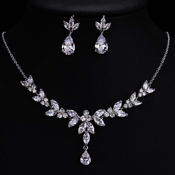 exquisite crystal drop necklace jewelry sets for women wedding party accessories cubic zircon stud earrings gift, White
exquisite crystal drop necklace jewelry sets for women wedding party accessories cubic zircon stud earrings gift, White