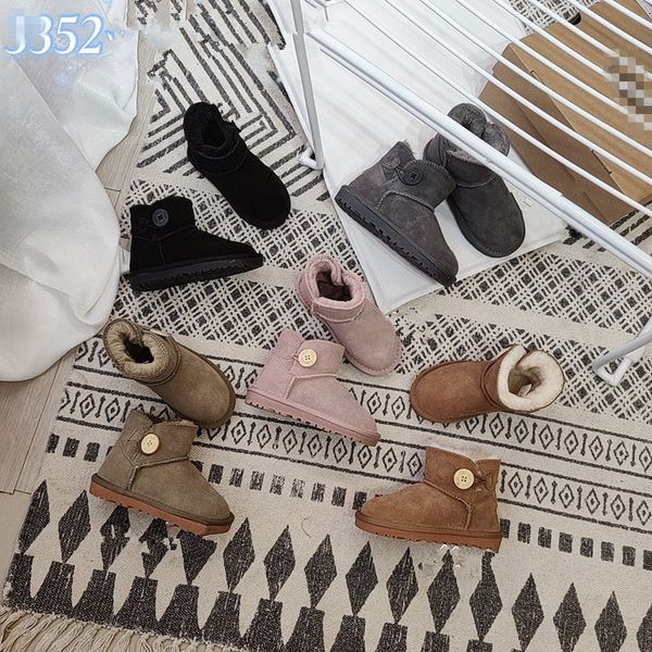 2022 warm boots button keep children's snow boots leather non slip parent-child cotton walking baby shoes classic aus 3352 mini women w, Black
2022 warm boots button keep children's snow boots leather non slip parent-child cotton walking baby shoes classic aus 3352 mini women w, Black