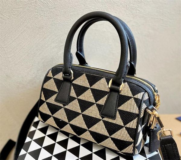 pra da bag pra designer pillow bags handbags totes women luxury brand pra tote ladies shoulder crossbody bag casual triangle pattern hand bo
pra da bag pra designer pillow bags handbags totes women luxury brand pra tote ladies shoulder crossbody bag casual triangle pattern hand bo