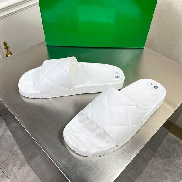 2022 luxury designer sneakers shoes fashionable luxury fashion sand slippers flat bottom comfortable brand women men's casual summer w, Black
2022 luxury designer sneakers shoes fashionable luxury fashion sand slippers flat bottom comfortable brand women men's casual summer w, Black