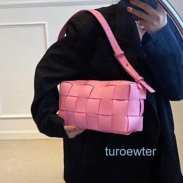 bottegas designer bags venetas women cassette handbags genuine leather with the bag women's new woven bag korean version tofu bag 3yyn
bottegas designer bags venetas women cassette handbags genuine leather with the bag women's new woven bag korean version tofu bag 3yyn