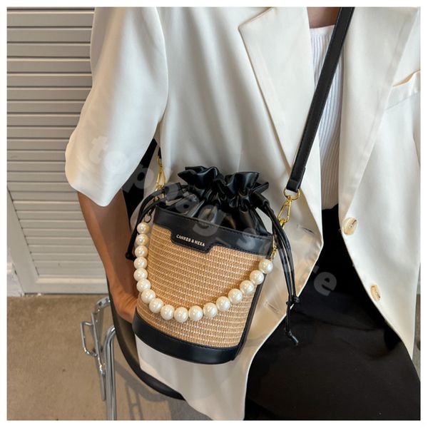 hbp shoulder bags female 2022 new pearl chain bucket bag texture belt cross body shopping wallet card holder 
hbp shoulder bags female 2022 new pearl chain bucket bag texture belt cross body shopping wallet card holder
