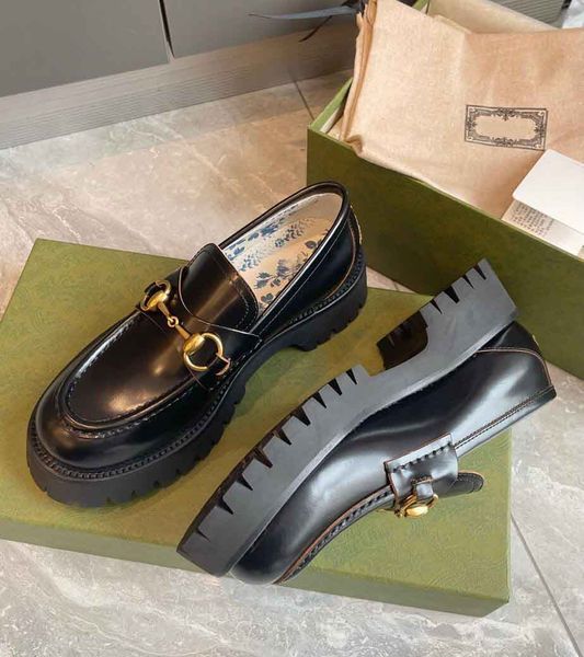 luxury women's loafer dress shoes horsebit gold-toned sneakers famous lug sole embroidery bee lady casual walking party wedding eu35-40, Black
luxury women's loafer dress shoes horsebit gold-toned sneakers famous lug sole embroidery bee lady casual walking party wedding eu35-40, Black