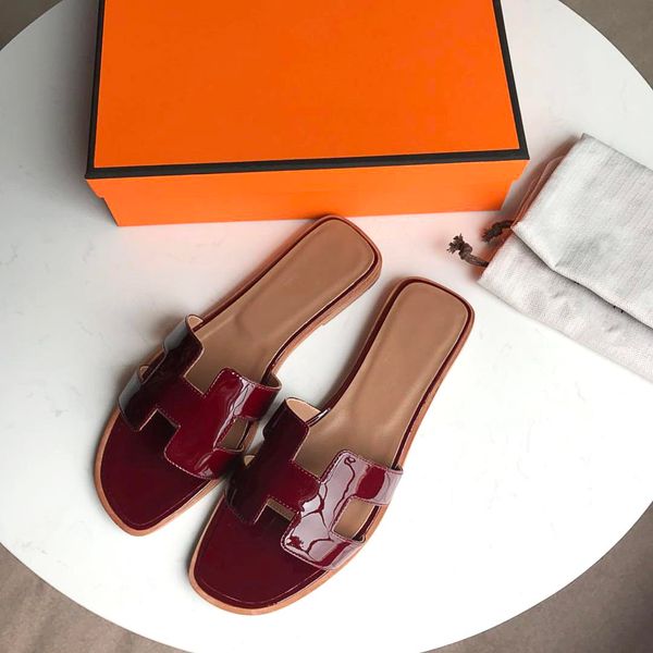 2022 luxury designer sneakers shoes ss fashionable luxury fashion sand slippers hoof bottom comfortable brand women casual summer wid vah, Black
2022 luxury designer sneakers shoes ss fashionable luxury fashion sand slippers hoof bottom comfortable brand women casual summer wid vah, Black