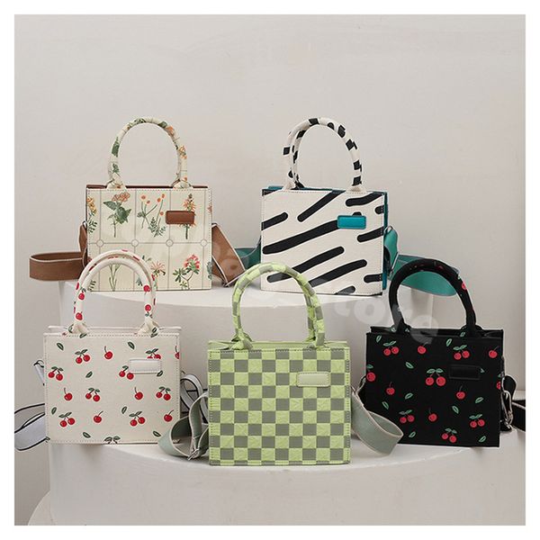 hbp shoulder bags 2022 new personality cherry checkerboard stripe flower print sweet portable lady bag
hbp shoulder bags 2022 new personality cherry checkerboard stripe flower print sweet portable lady bag