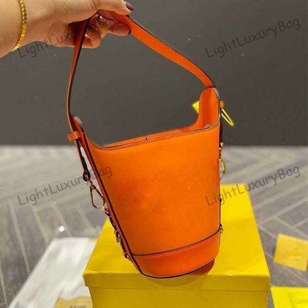 mirror quality designer shoulder bucket bags leather wallet light luxury handbag exquisite crossbody for women classic famous brand220207
mirror quality designer shoulder bucket bags leather wallet light luxury handbag exquisite crossbody for women classic famous brand220207