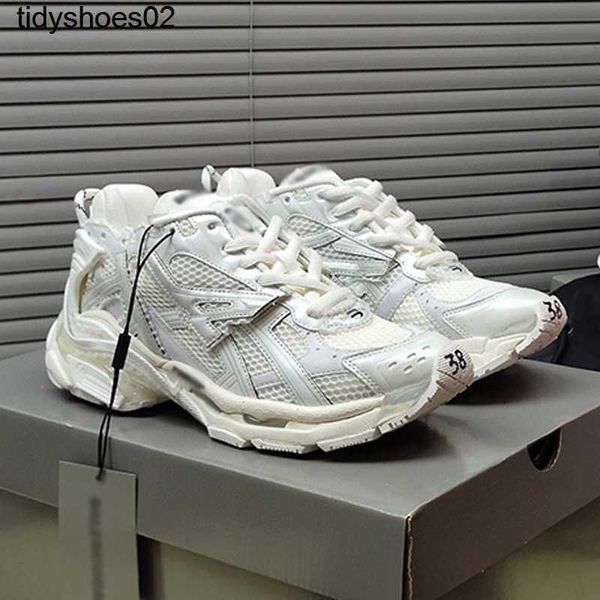 2022 paris runner thick soled heightening daddy shoes versatile lovers' versatile sneakers
2022 paris runner thick soled heightening daddy shoes versatile lovers' versatile sneakers