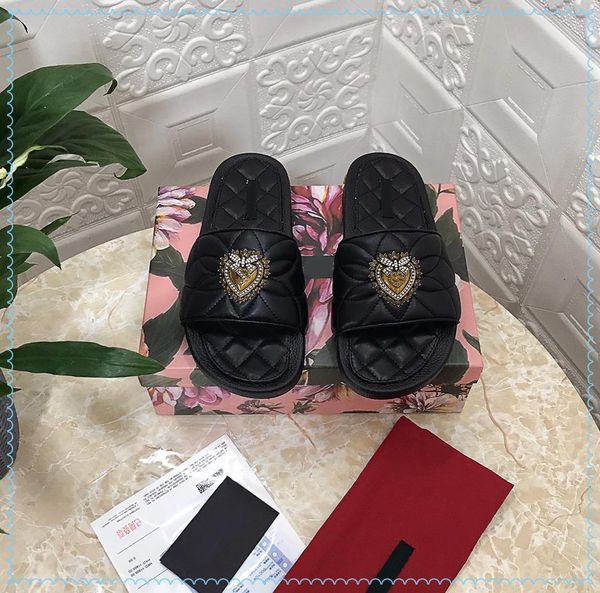 2022 luxury designer sneakers shoes luxury comfortable slippers brand women's summer fashion wide soled sandals us35-44 wcn, Black
2022 luxury designer sneakers shoes luxury comfortable slippers brand women's summer fashion wide soled sandals us35-44 wcn, Black
