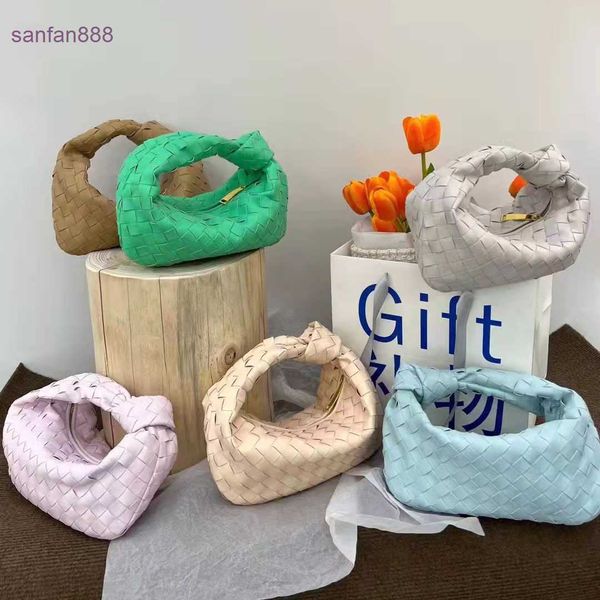 bottegas bag venetas jodie 2023 new soft leather woven ox horn bag versatile candy color portable women's spring and summer cloud dumpl
bottegas bag venetas jodie 2023 new soft leather woven ox horn bag versatile candy color portable women's spring and summer cloud dumpl