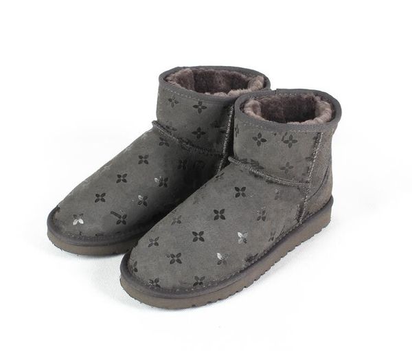 2023 aus l bow u short women snow boots soft comfortable sheepskin keep warm plush boots with card dustbag beautiful gifts 5854, Black
2023 aus l bow u short women snow boots soft comfortable sheepskin keep warm plush boots with card dustbag beautiful gifts 5854, Black