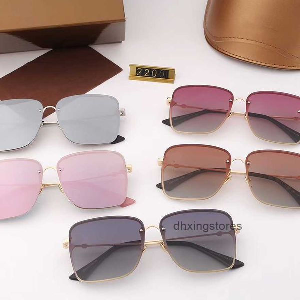 fashion designer sunglasses for women men 2022 luxury classic man eyeglasses pc large frame bee outdoor shades beach lady sun glasses mirror, White;black
fashion designer sunglasses for women men 2022 luxury classic man eyeglasses pc large frame bee outdoor shades beach lady sun glasses mirror, White;black