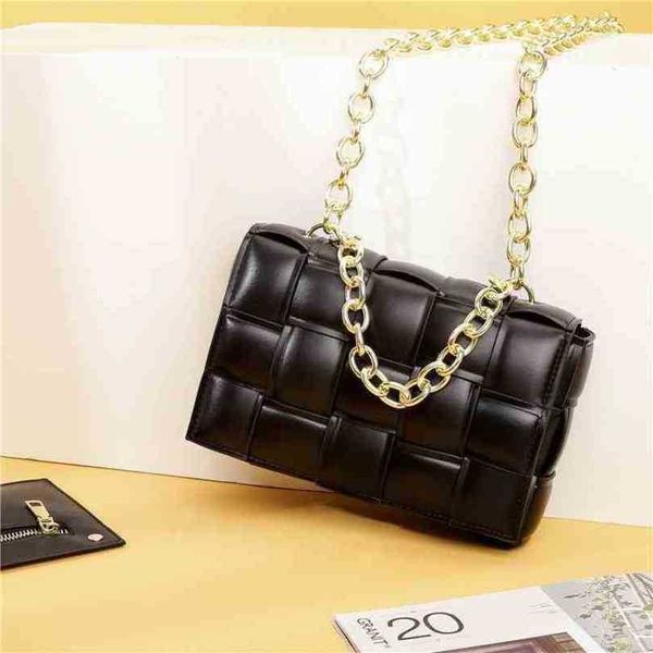 designer bottegas bags venetas cassettess handbags bottegassspring 2022 s family chain satchel velvet woven pillow womens messenger versatil
designer bottegas bags venetas cassettess handbags bottegassspring 2022 s family chain satchel velvet woven pillow womens messenger versatil