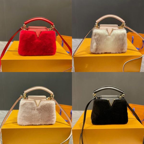 designer capcines pink grey single shoulder bag mini plush splicing handbag elegant cow leather outlines the handle foldable external flip c
designer capcines pink grey single shoulder bag mini plush splicing handbag elegant cow leather outlines the handle foldable external flip c