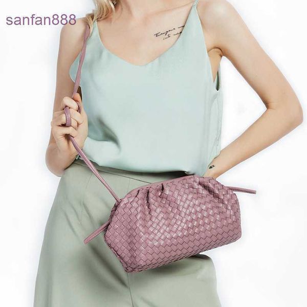 bag bottegass venetas jodie single shoulder women's bag new fashion messenger woven clip cloud
bag bottegass venetas jodie single shoulder women's bag new fashion messenger woven clip cloud